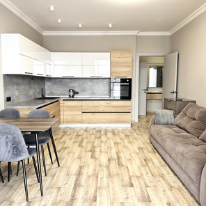 Евродвухкомнатная квартира премиум класса ул. Топоркова 4